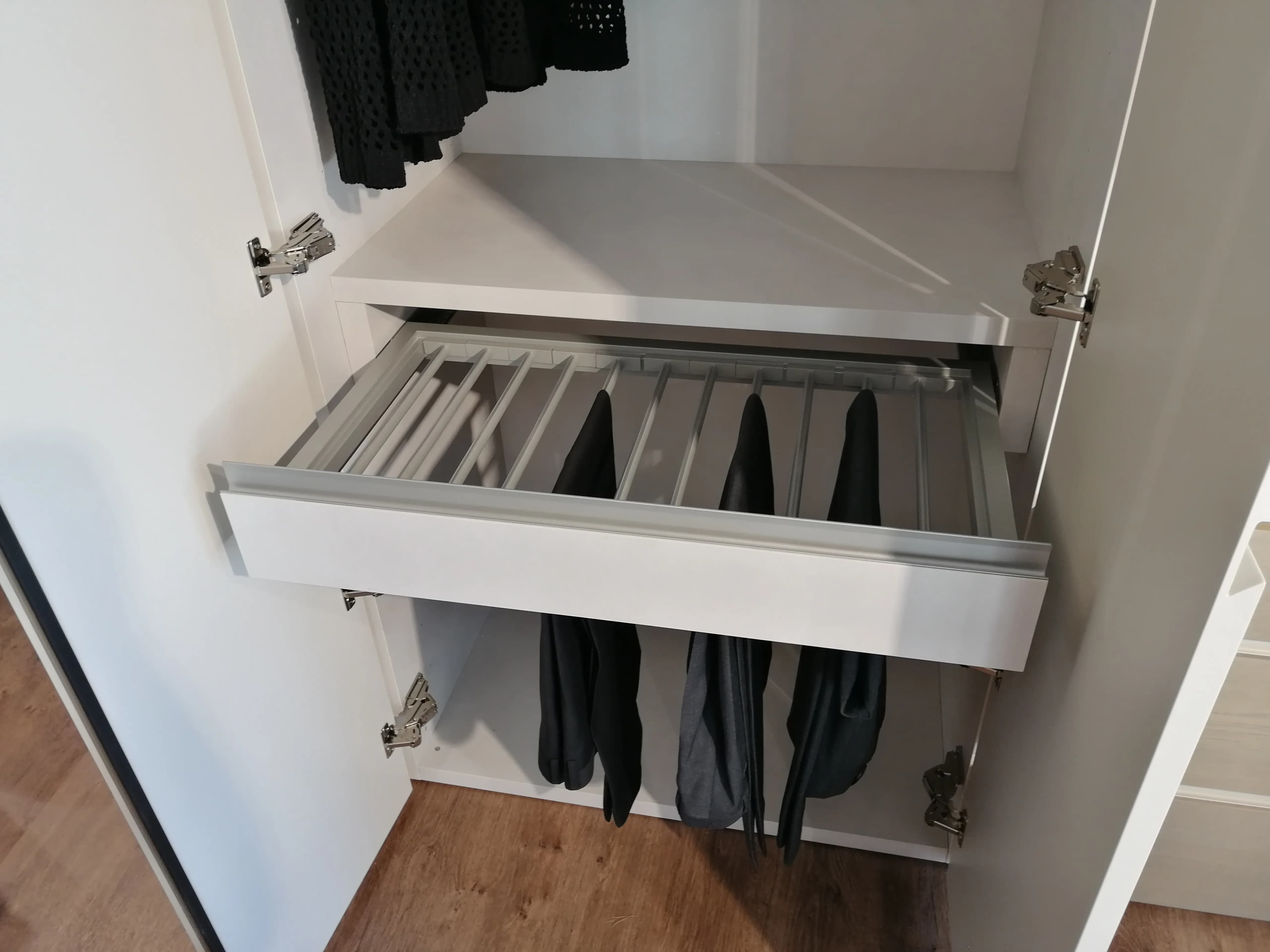 San Giacomo VELA Kleiderschrank 3